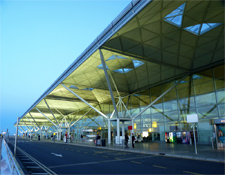 Zona exterior del Aeropuerto Stansted