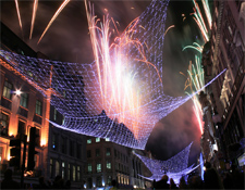Calles iluminadas en Londres con motivo de la Navidad